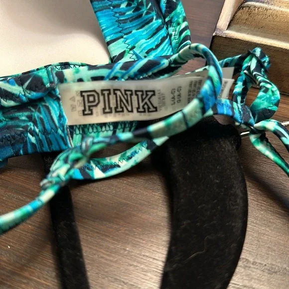 Pink Victoria’s Secret Palm Leaf Crisscross Strap Bikini Set Size Large - Picture 6 of 8